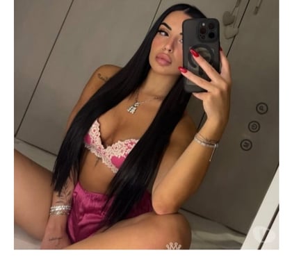  Escorts & Erotic Massage Headingley Leeds - Photos for Hi I m larisa new girl massage no rushing