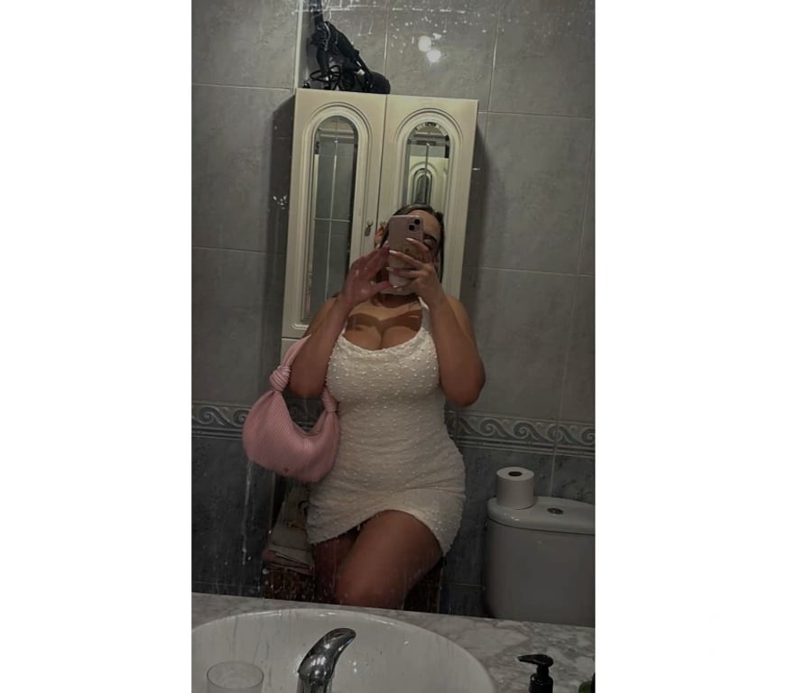 Adult Entertainment Cambridgeshire Cambridge - Photos for Your Curvy Goddess Diamond Ruby