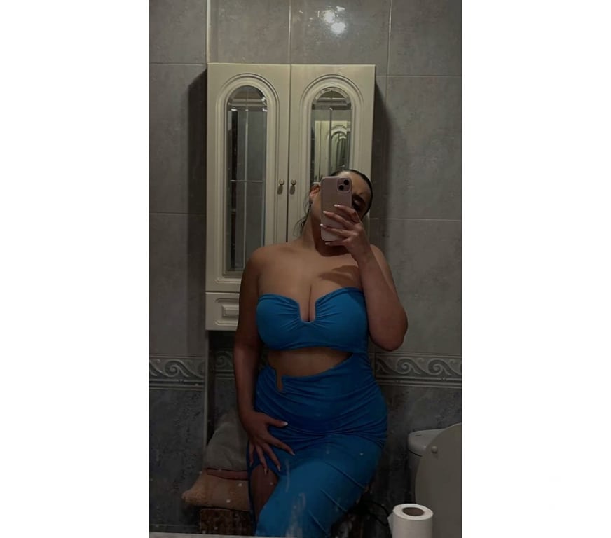 Adult Entertainment Cambridgeshire Cambridge - Photos for Your Curvy Goddess Diamond Ruby
