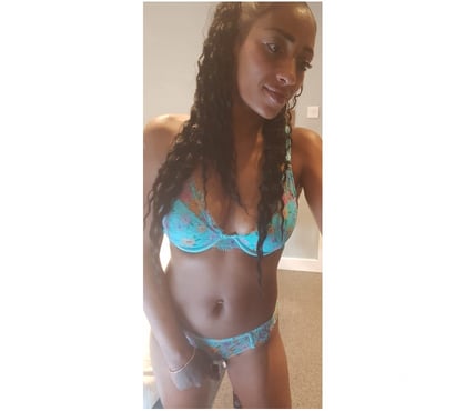 Escorts Nottingham City Centre Nottingham - Photos for Roxy B, back in town. British. Keen to please