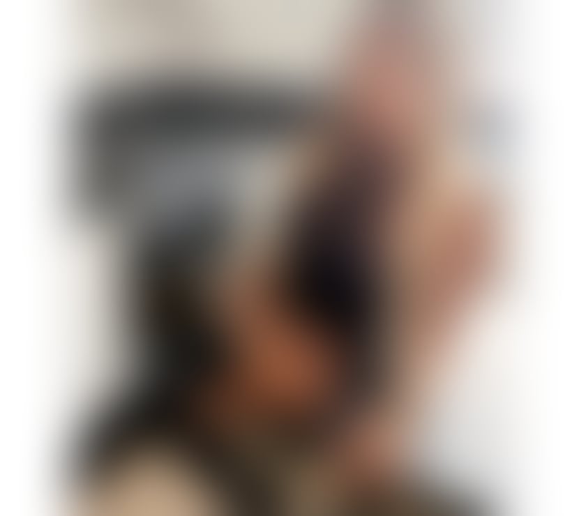 Escort Barking Barking and Dagenham - Photos for More details on WhatsApp Sara