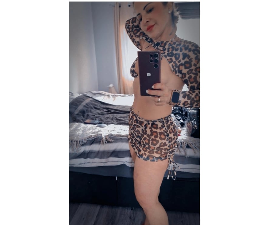 Escorts Aberdeen Aberdeen City Centre - Aberdeen - Photos for Next door Brazilan MILF