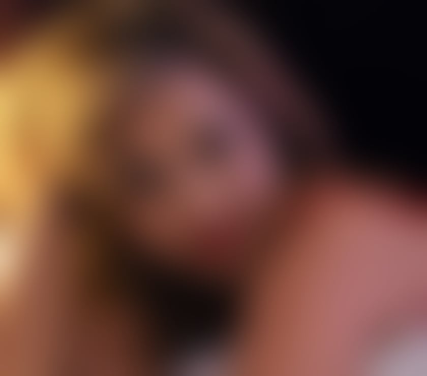 Gentle mature all natural Brazilan MILF