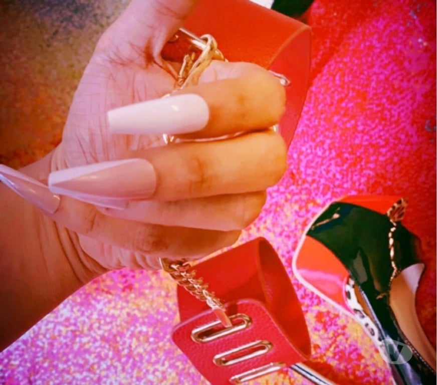 Trans Escorts Cheshire East Alderley Edge - Cheshire East - Photos for Smooth & Fem Mistress Tgirl