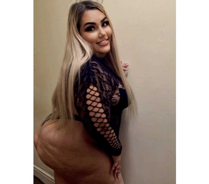 Escorts North London Edmonton - North London - Photos for Chubby ajlin x Big ass 💋