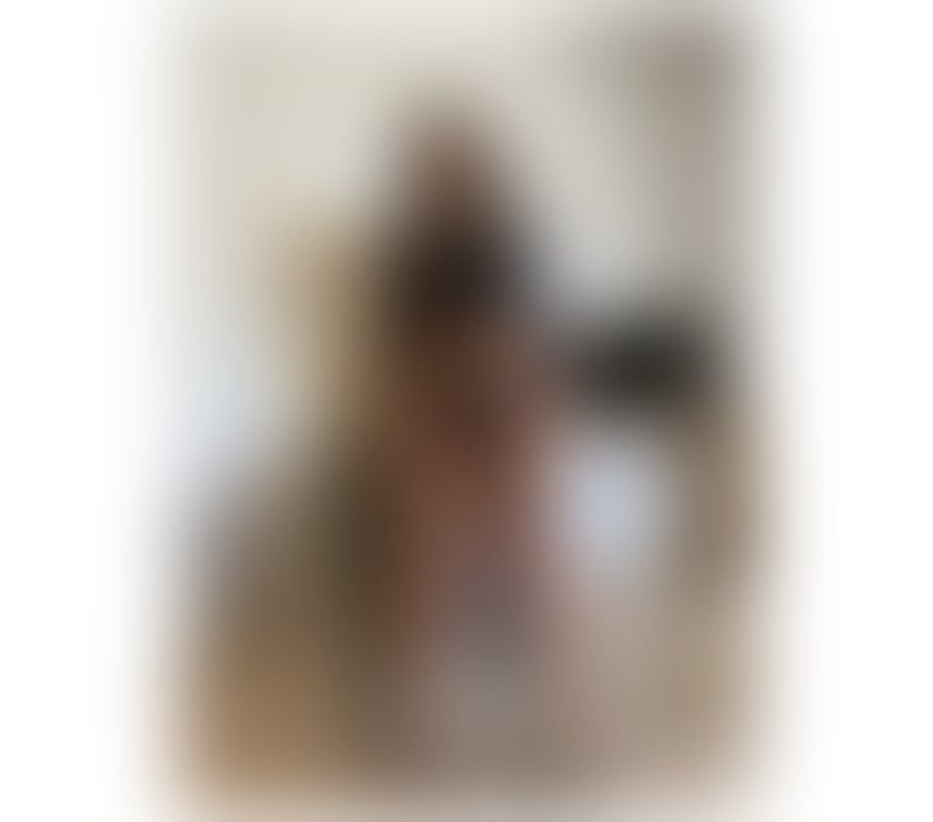 Ellaa — Sweet energy, confident vibes 💖✨