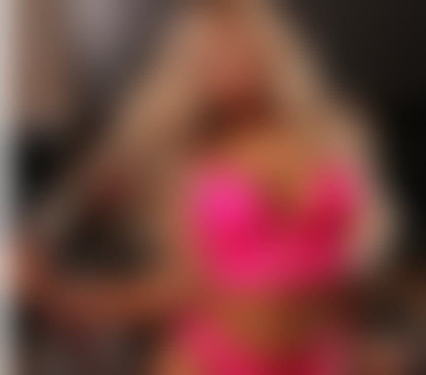 Lovely Vanessa for gentleman pleasure and satisfaction!