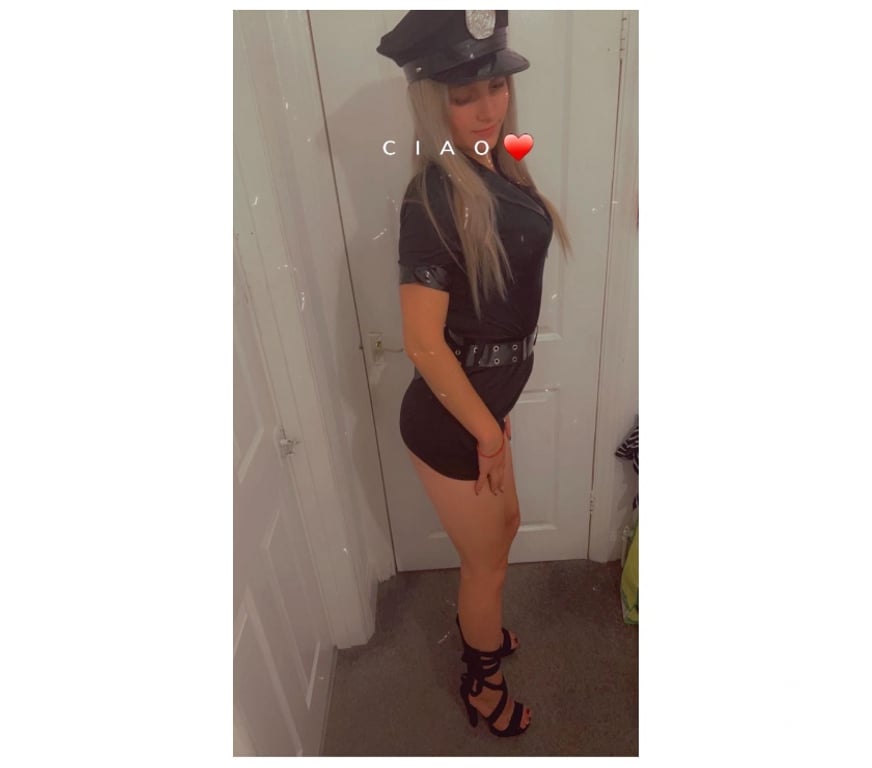 Escorts Surrey Woking - Photos for Hi I’m new in town 🫦❤️