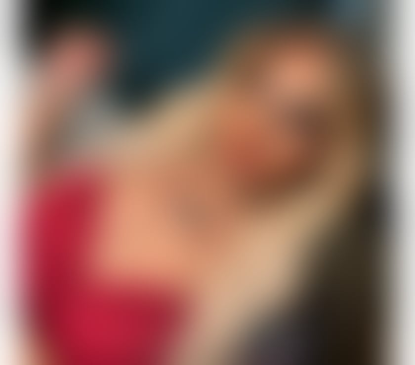 Hot blonde new in town party no rush