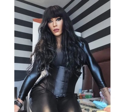 Transsexual Escorts Harrow Town Centre Harrow - Photos for LAURA Sexy Bomshell for your desires and fantasies “•