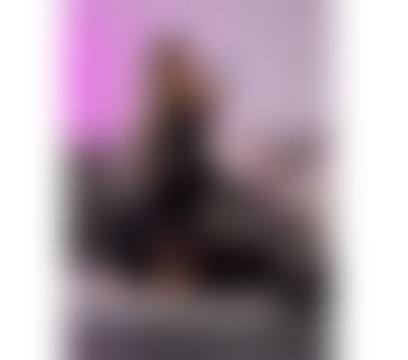 Escorts South Kenton Station Brent - Photos for Julia Charm and Unforgettable Moments