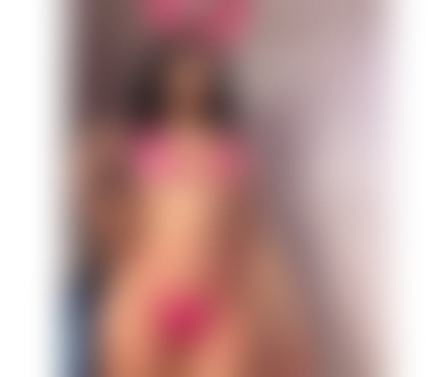 Escorts Paddington West London - Photos for Julia Charm and Unforgettable Moments