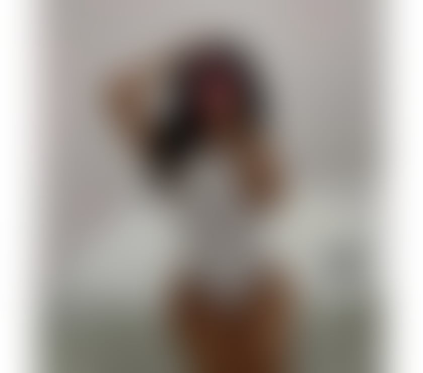 Escorts West Yorkshire Leeds - Photos for New petite brunette with natural curvy body