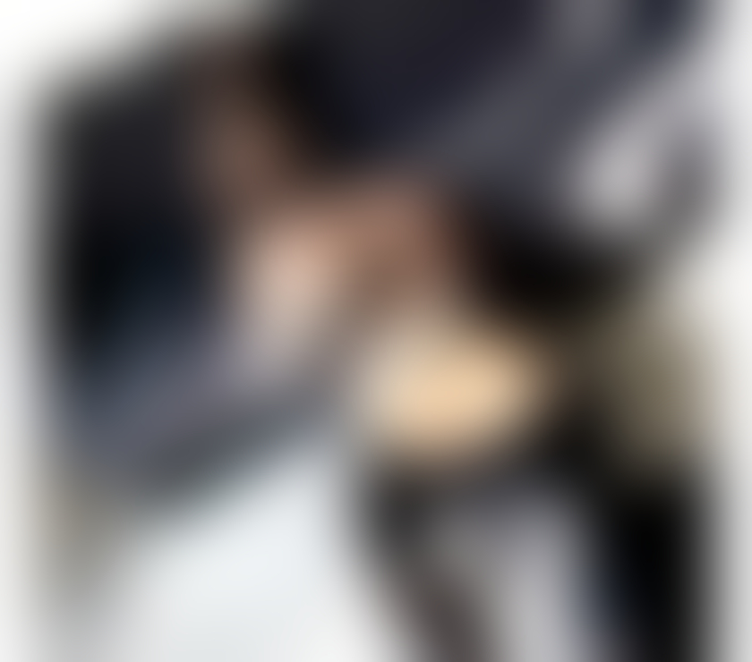 Escorts Nottinghamshire Nottingham - Photos for Larisa curvey British babe