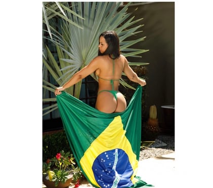  Escorts & Erotic Massage Watford Town Centre Watford - Photos for Bruna , sexy hot and Brazilian , girl party 🇧🇷