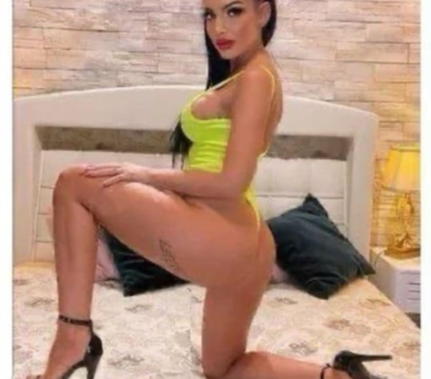 Escorts Lancashire Pendle - Photos for Anne it's here best quality and charming lady hot new