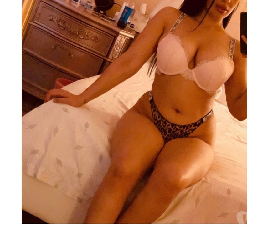 Escorts West Yorkshire Leeds - Photos for Maya 👄 party girls🍑best service❤️incall&outcall