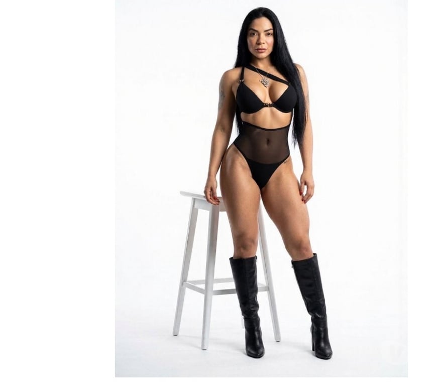 Escorts North West London Willesden Green - North West London - Photos for Luna, Brazilian, party girl, sensual & seductive