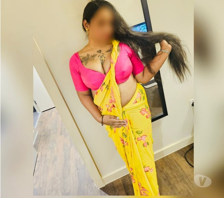 Escorts Leicestershire Leicester - Photos for Oviya Tamil Mix Malayalam Indian Girl New In Leicester