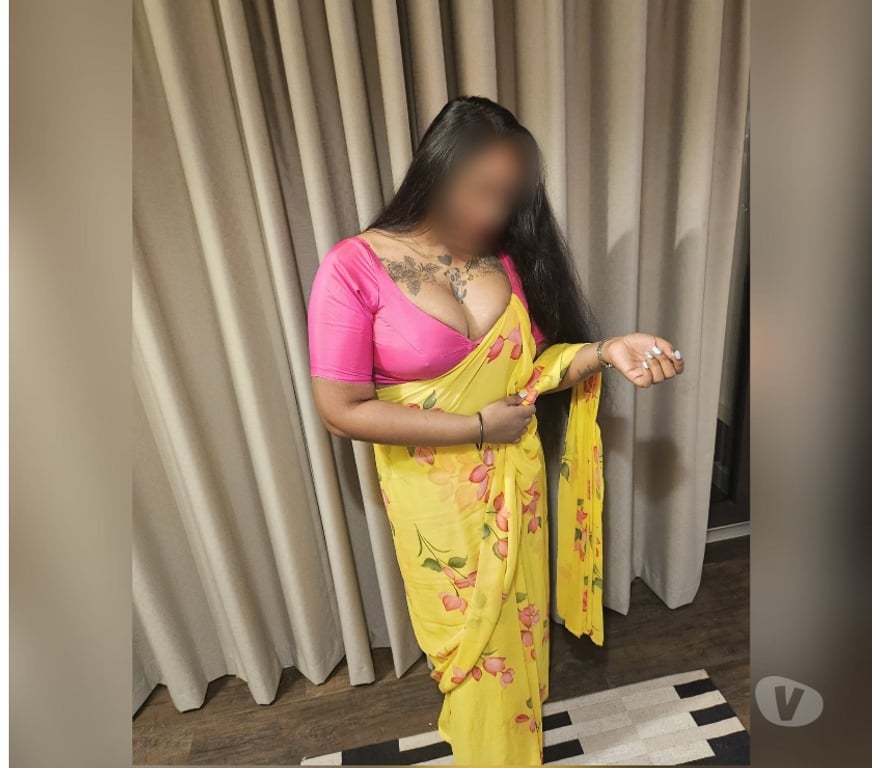 Escorts Leicestershire Leicester - Photos for Oviya Tamil Mix Malayalam Indian Girl New In Leicester