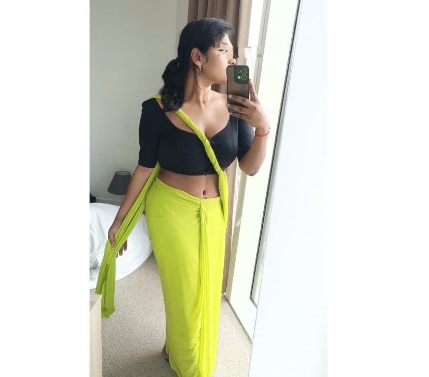 Escorts South East London Croydon - Photos for Sindhu Sree South Indian Tamil Girl