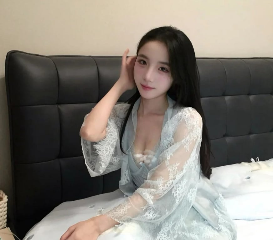 Escorts Essex Thurrock - Essex - Photos for Naughty Sexy Busty Asian IN RM17