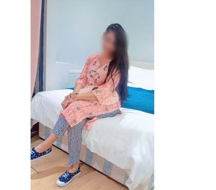 Escorts Luton Town Centre Luton - Photos for Ashana New Tamil Indian Girl in Luton Town.