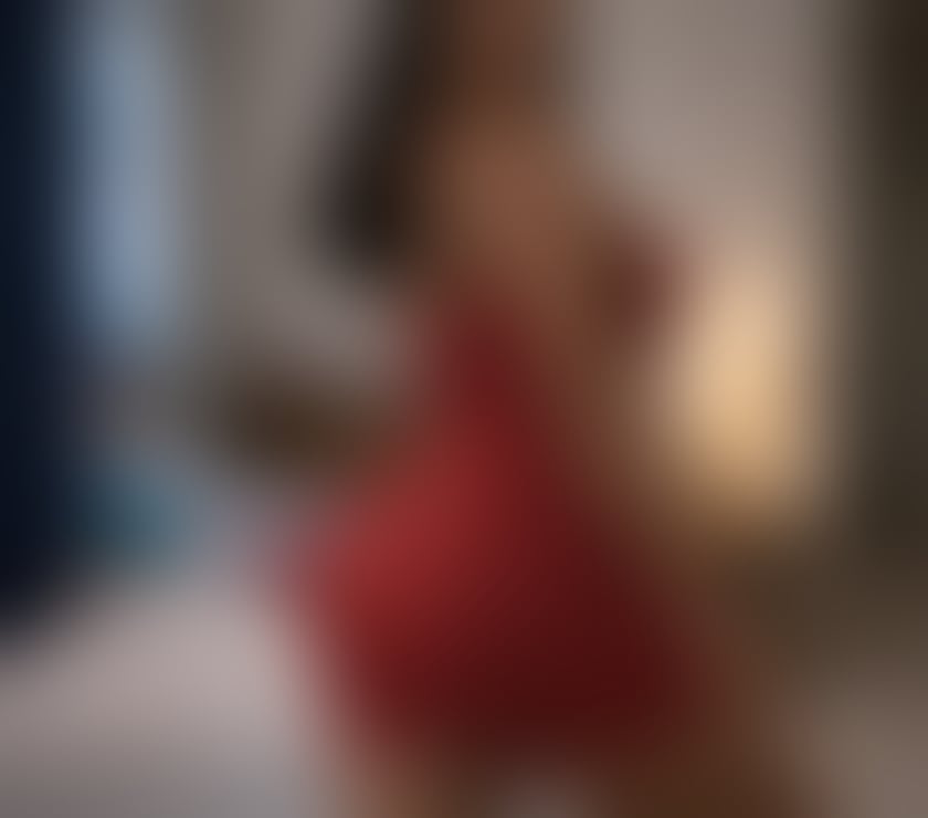 BRUNETTE BIG-BUSTY WITH CURVES 💋 🔥