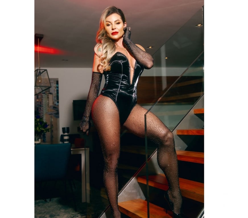 Trans Escorts Hampshire Test Valley - Photos for The Queen is Back