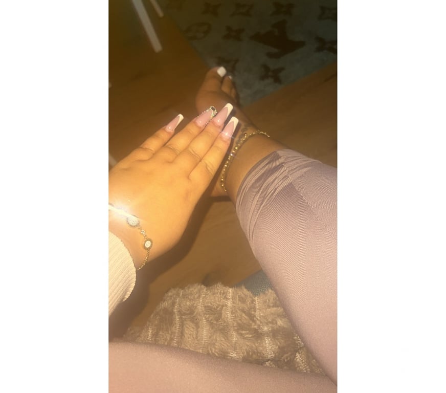 Escorts North London Edmondton Green Station - North London - Photos for BBW Bonnie Booty 🍒🍑🍑BIG LIPS