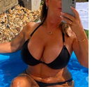 Lincoln City Centre - Lincoln — Blue eyed busty MILF