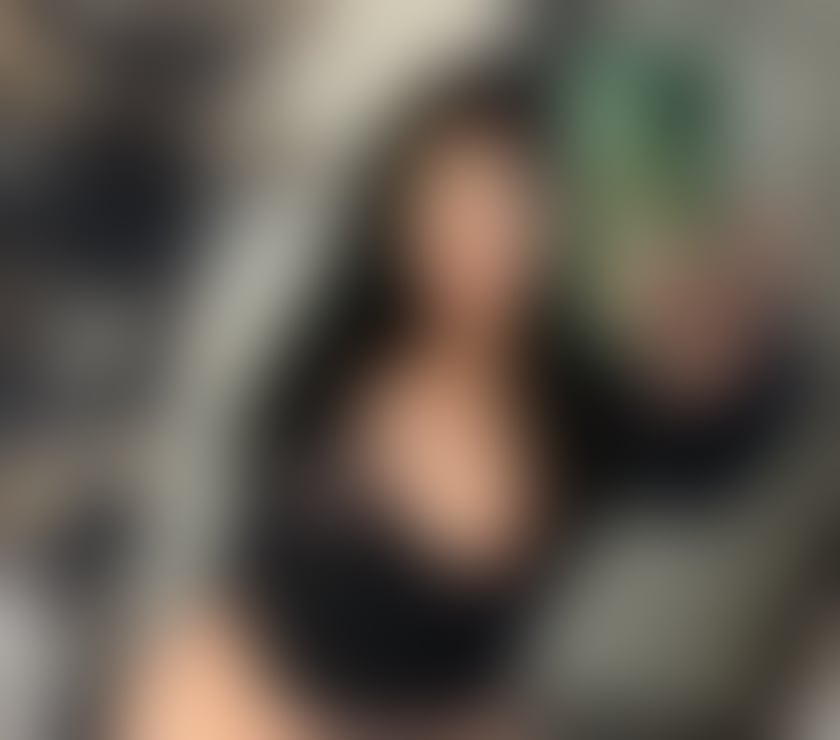 Escorts Surrey Guildford - Photos for VICTORIA NEW BLONDY