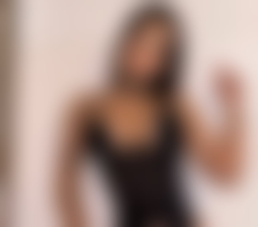 Brazilian Escorts & Erotic Massage Canning Town East London - Photos for 🔥bellla party girl new in town Brazilian 🇧🇷