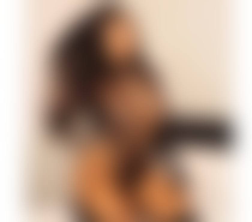 Escorts Surrey Guildford - Photos for 🍑 👙LATINA ! Best Service Guaranteed 🍑