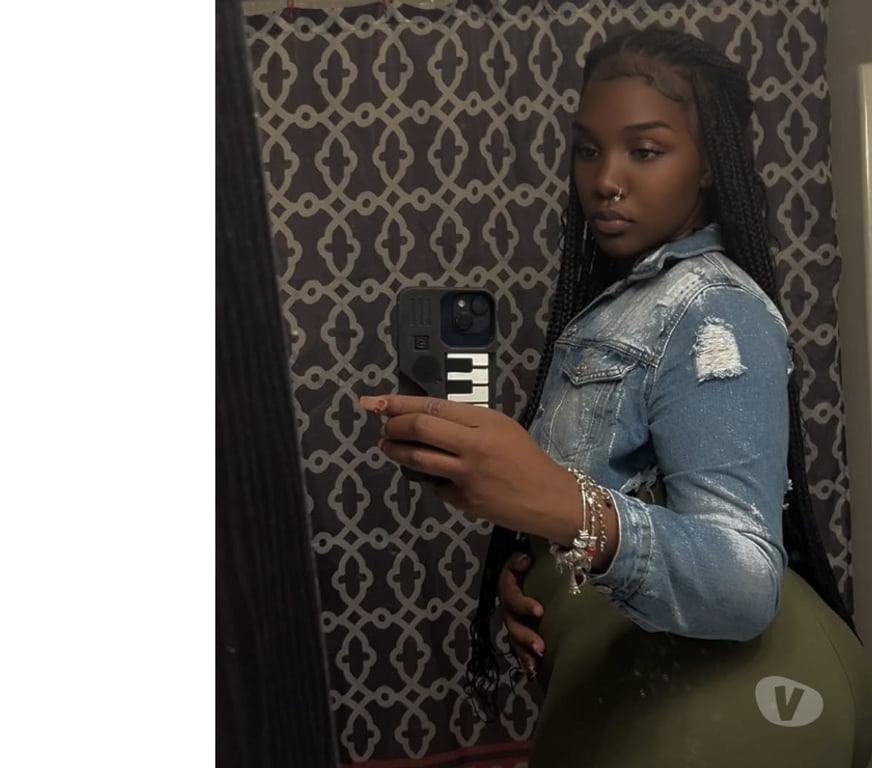 Escorts Lancashire Preston - Photos for Walicha cim new in here good dervice