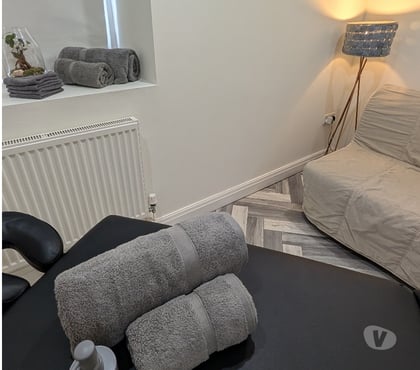 Escorts Batley Kirklees - Photos for 4 hands lads sensual massage