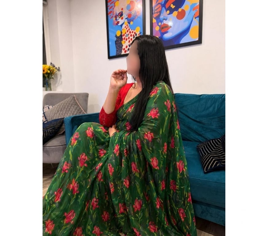 Escorts West Midlands Wolverhampton - Photos for Shamini Friendly South Indian tamil 🇮🇳