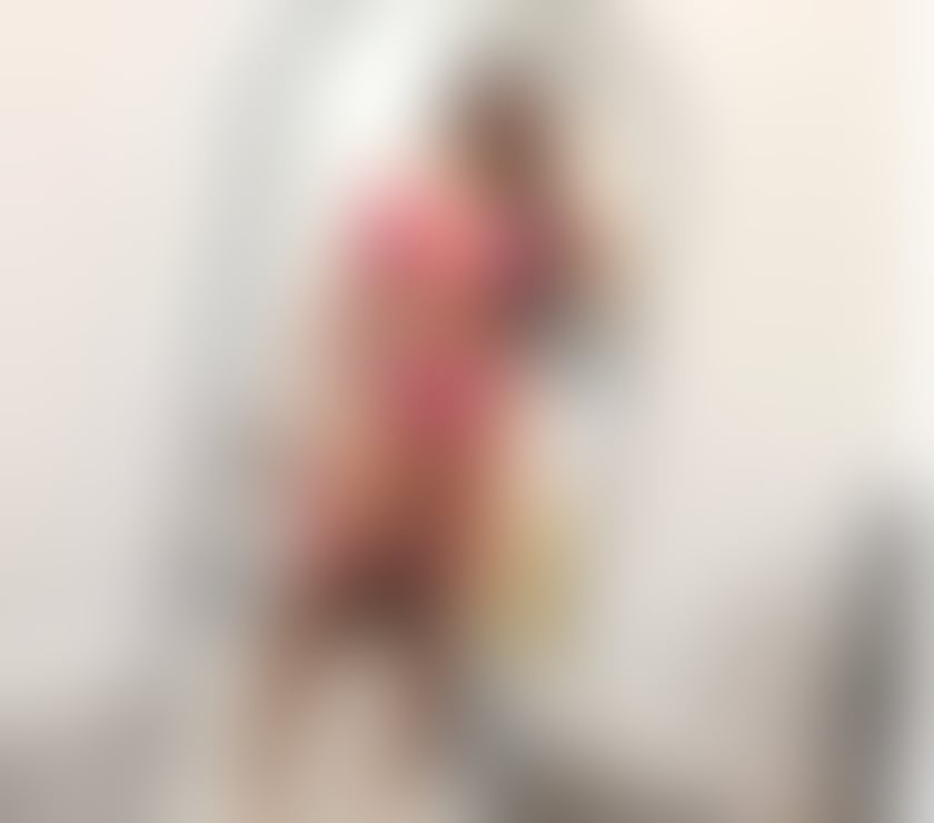 Photos for Brazilian brunette with a big butt 🇧🇷