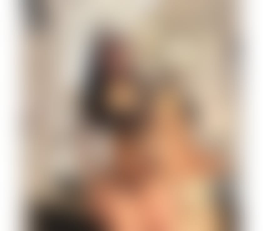 Lola hot brunette 🔥 – new in town