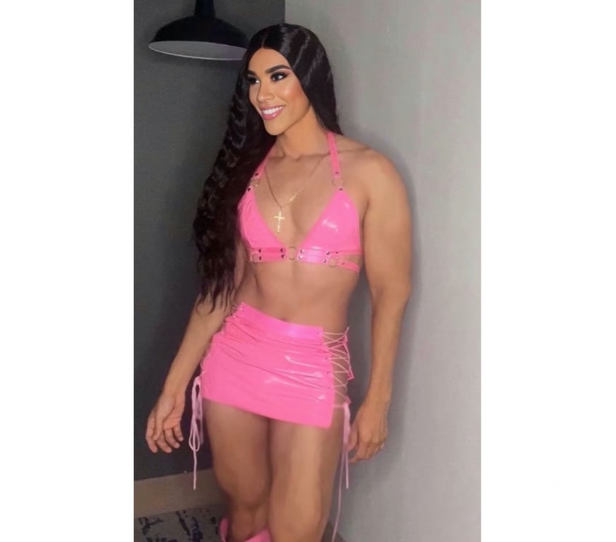 Trans Escorts East London Stratford International - DLR Station - East London - Photos for 🔥🔥 Latina TRANS Elegant & Discreet Companion 🔥🔥