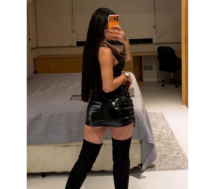 Escorts West London Ealing - West London - Photos for HOT PARTY BRUNETTE🔥GENUINE LATINA💋GOOD SERVICE