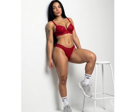  Escorts & Erotic Massage Cricklewood North West London - Photos for BRUNA Brazilian, party girl, sensual & seductive