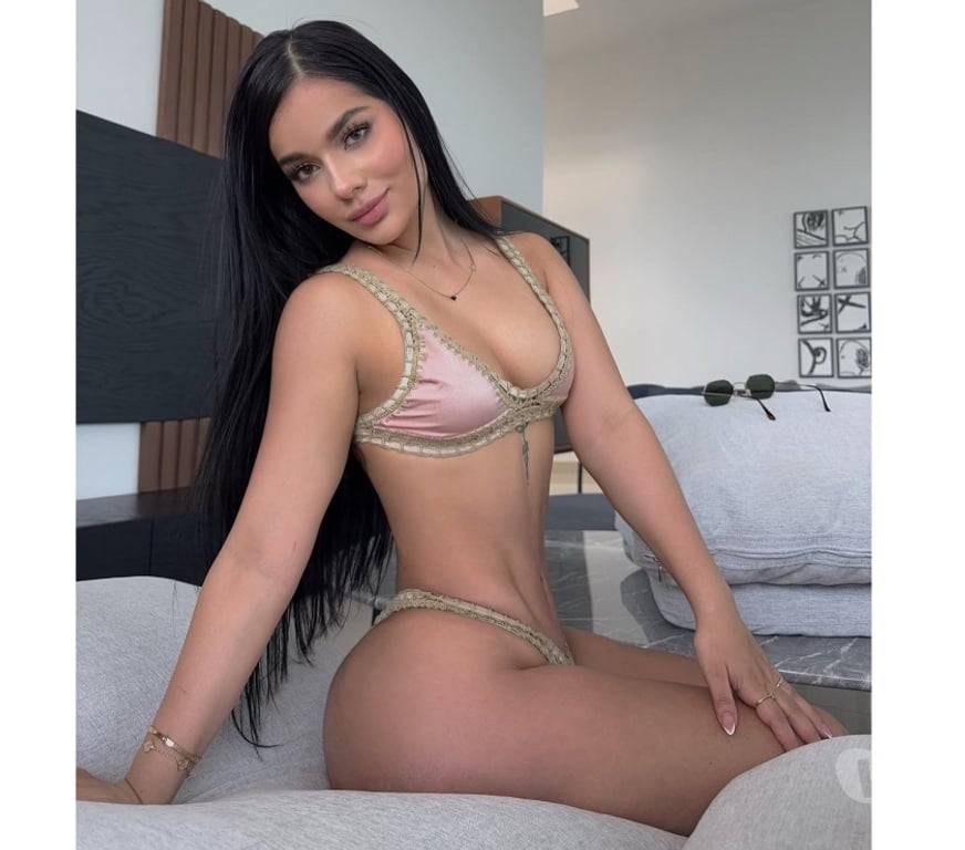 Escorts East London Havering - Photos for Julia new girl in town 👅💦