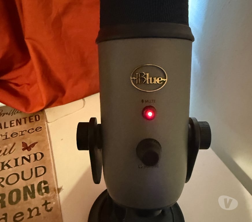 hand made dresses West Midlands Birmingham - Photos for Blue Yeti USB Mic - Pro Sound