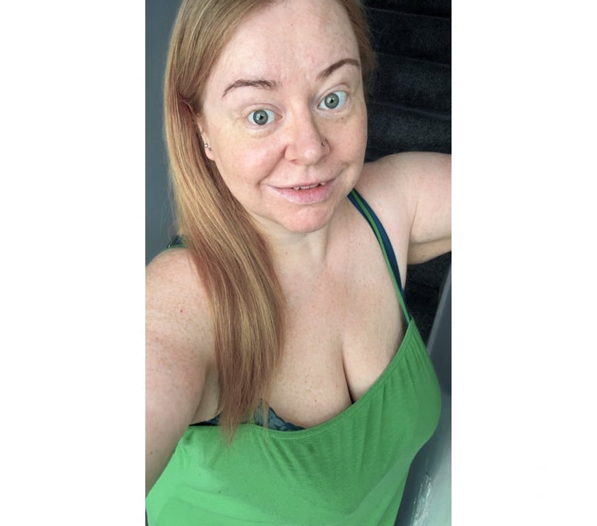 Adult Entertainment East London Hackney - East London - Photos for curvy sexy ginger milfy natural HH t!ts 🍒big 🍑