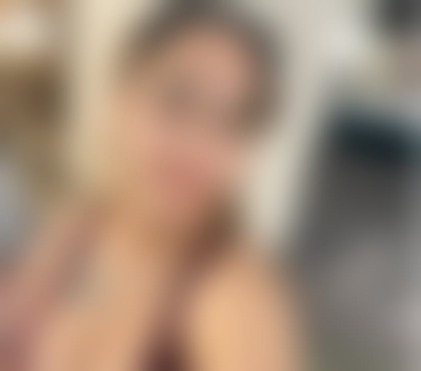 Escorts Ilford Station Redbridge - Photos for Hot Indian girl available for meetup in town