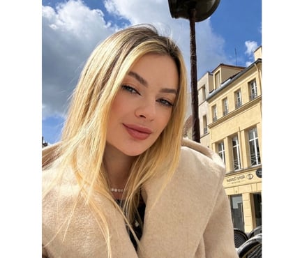 Escorts Earls Court South West London - Photos for 🍯 Meet Mel – Sweet, Seductive, and Unforgettable 💋