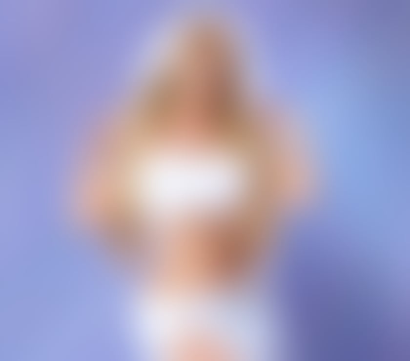 UNTIL LATE ❤️ Stunning LOOKS ❤️ Hour Glass FIGURE