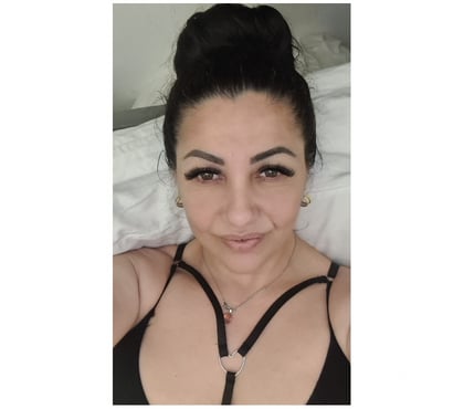 Escorts Finsbury Park North London - Photos for Milf Kelly sexy big natural breasts 💋💋💋