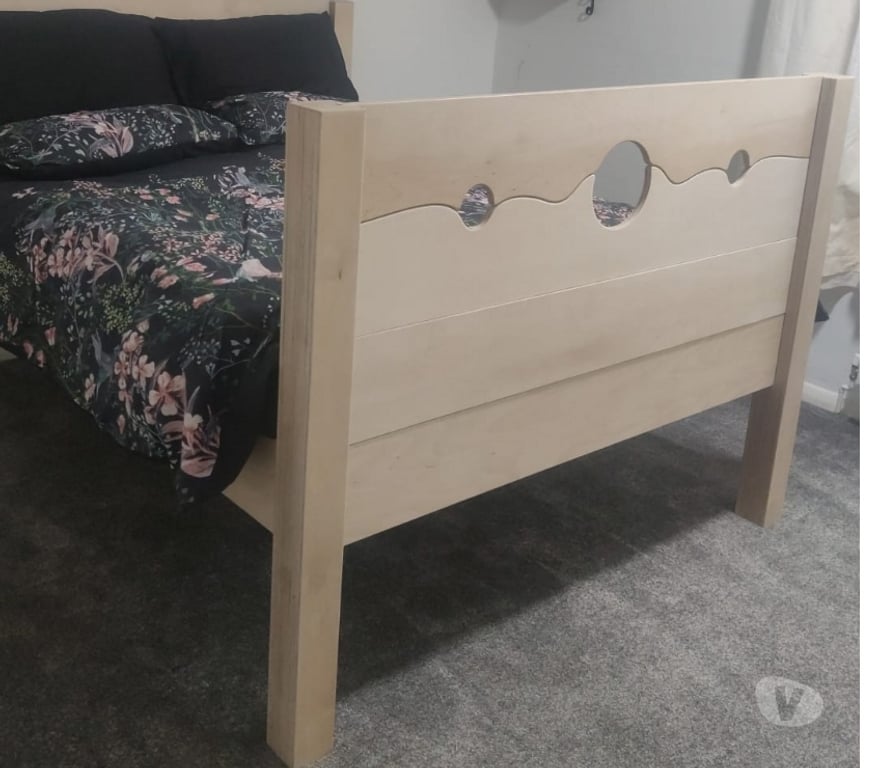 adult personals Central London London Bridge Station - Central London - Photos for Single, independent, ready to meet women and couples